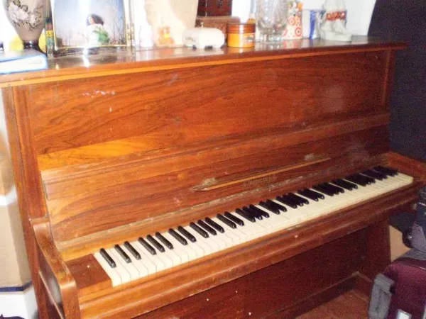 Продам пианино отечественного производителя.